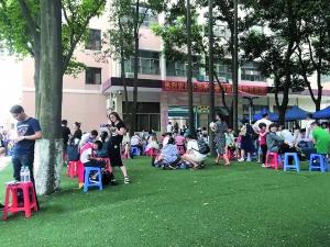 媒体曝小学&ldquo;贵族化&rdquo;：1年学费贵过大学4年(图)