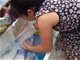 小孩睡泡沫箱被冰冻死亡视频背后真相：其实是溺水身亡