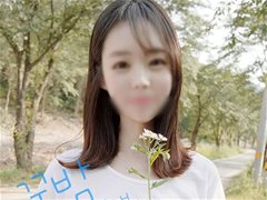 清新小女神私拍无圣光人体图包
