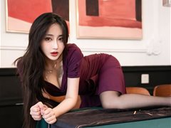 性感小娇妻林子欣风骚撩人上演致命诱惑